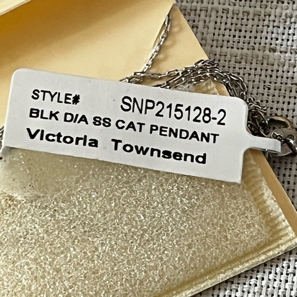 Sterling Silver genuine diamond Black Cat Pendant Necklace - Picture 4 of 5